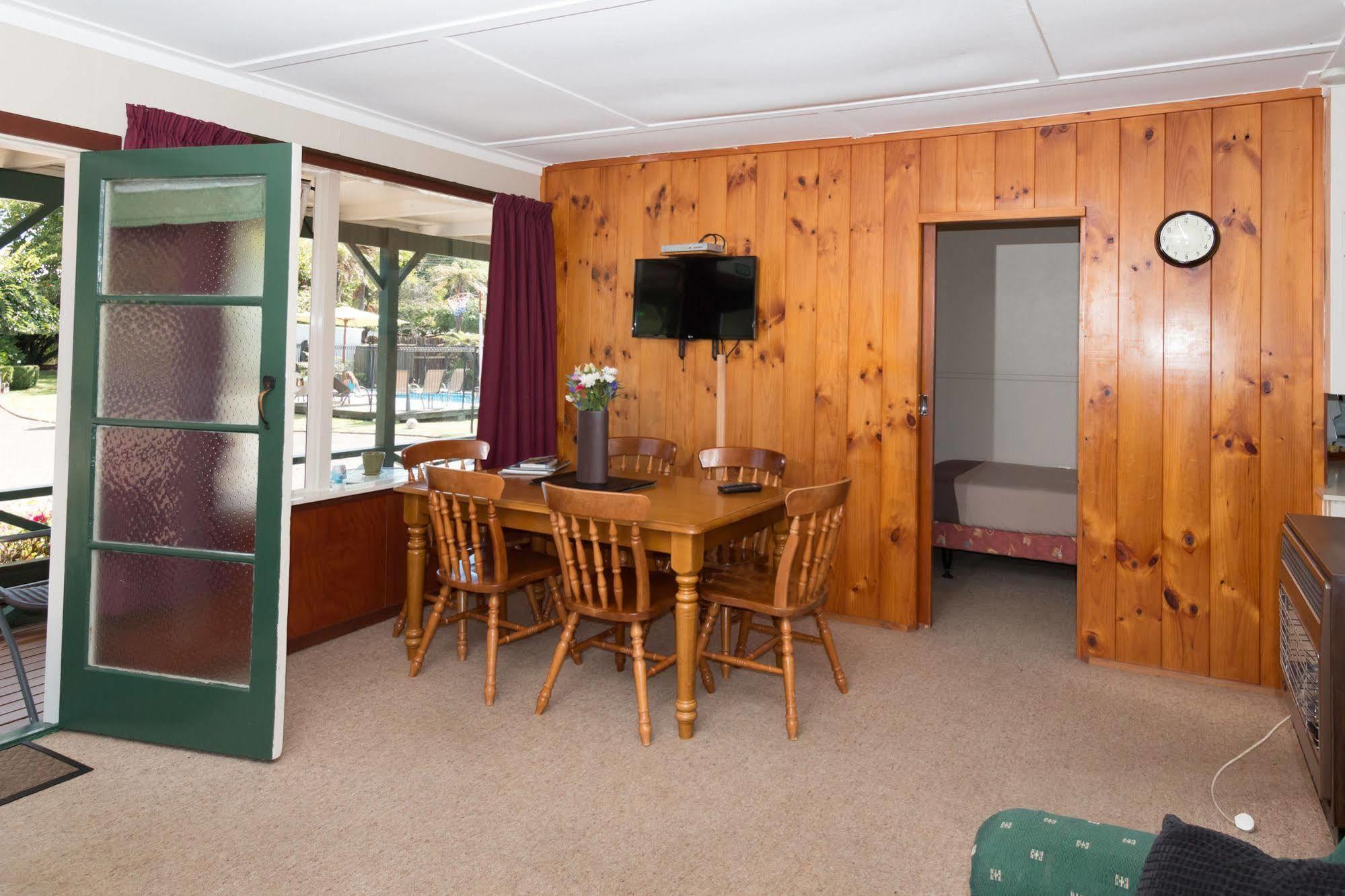 Santa Maria Motel Rotorua Buitenkant foto