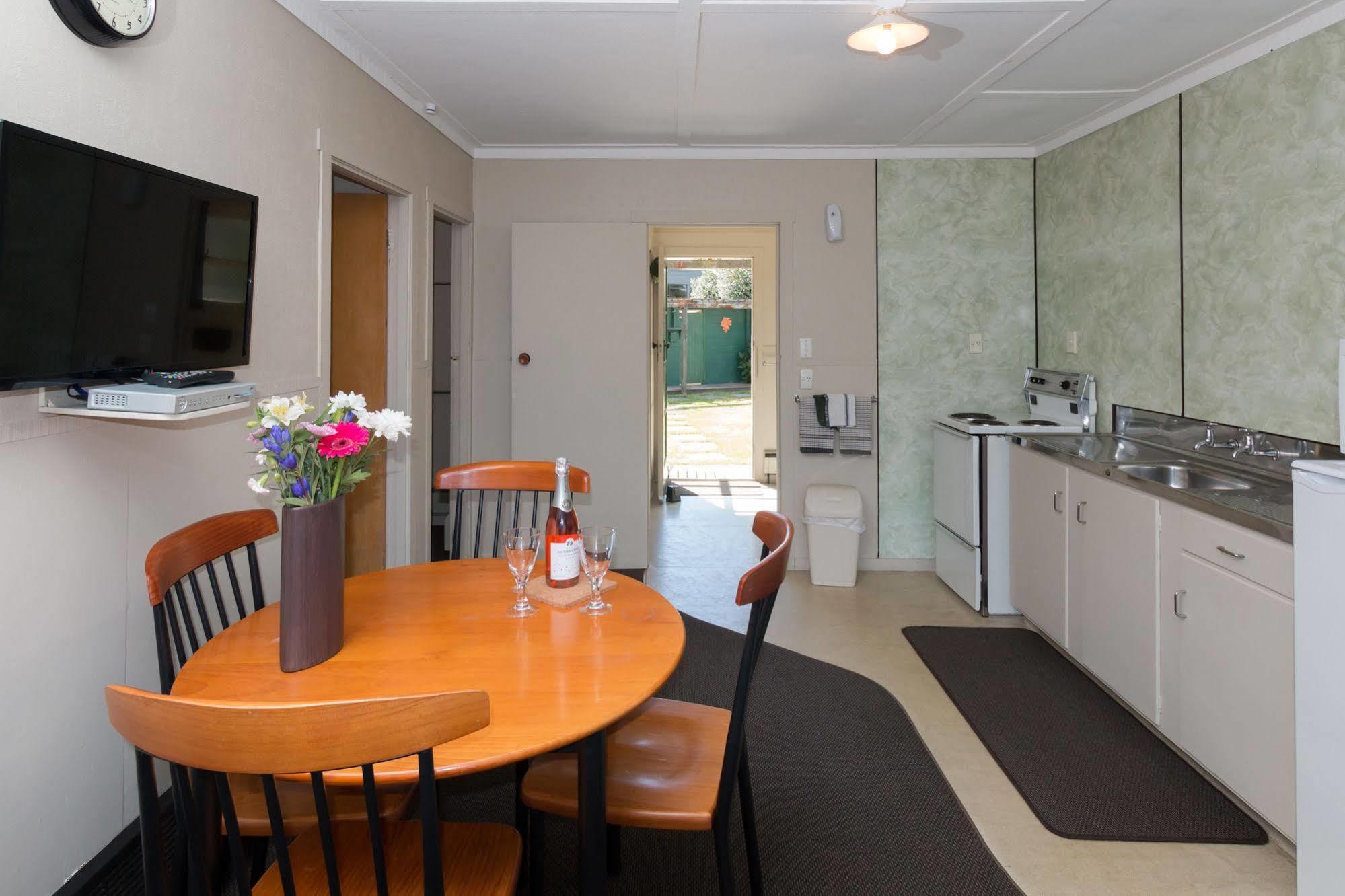 Santa Maria Motel Rotorua Buitenkant foto